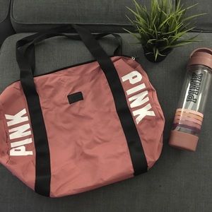Victoria’s Secret pink gym bag